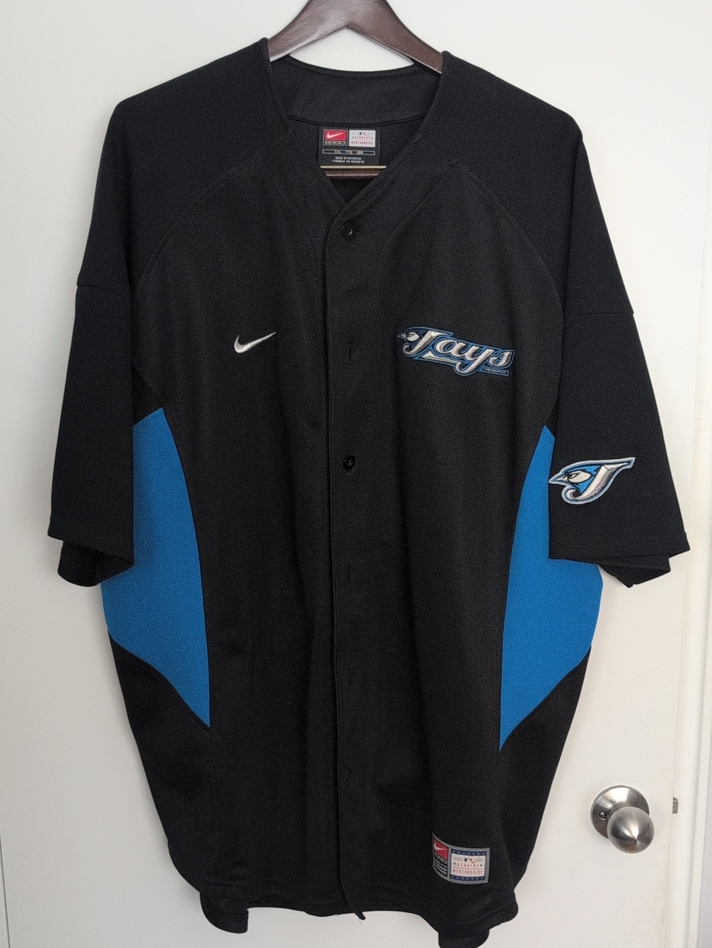 Nike Men’s Toronto Blue Jays Black and Blue Baseball Jersey
